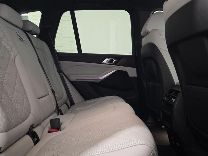 BMW X5 2023