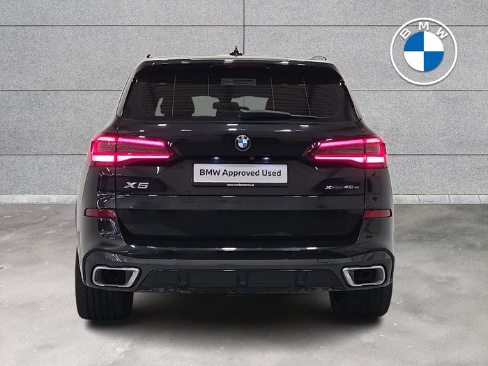 BMW X5 2021