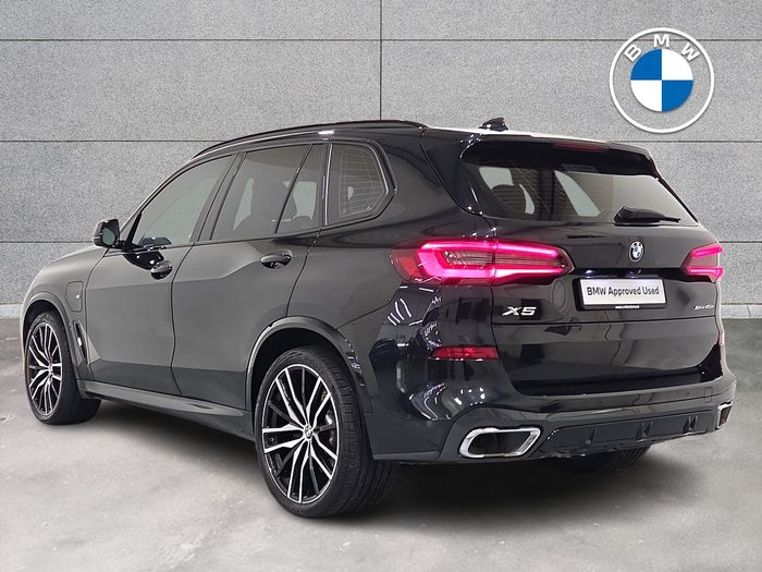 BMW X5 2021