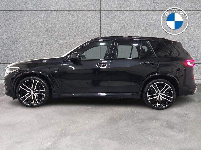 BMW X5 2021
