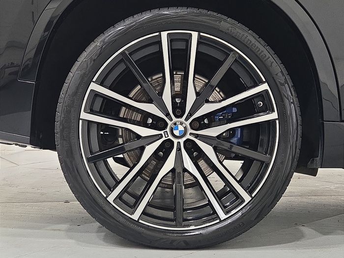 BMW X5 2021