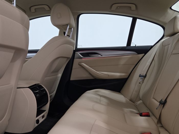 BMW 5 Series 2022