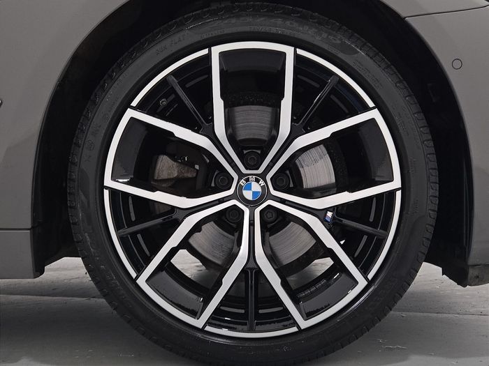BMW 5 Series 2022