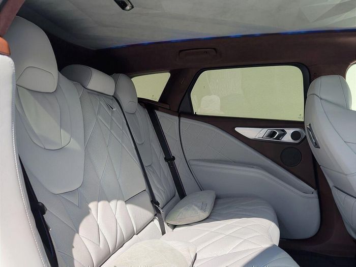 BMW XM 2025