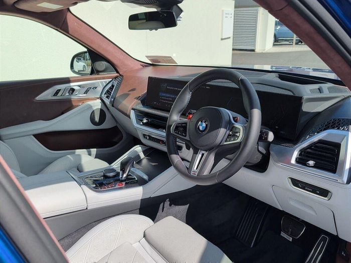BMW XM 2025