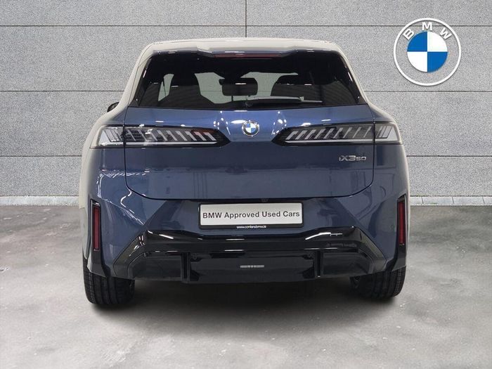 BMW iX3 2026