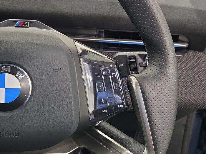 BMW iX3 2026