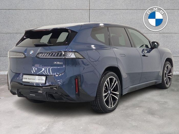 BMW iX3 2026