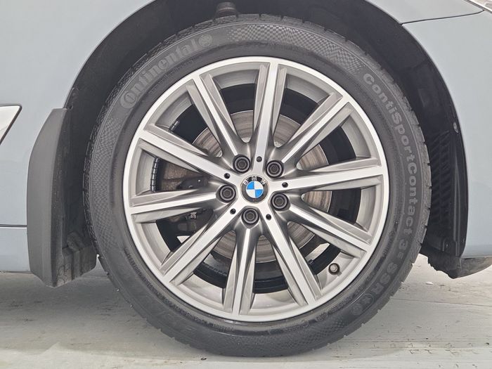 BMW 5 Series 2020