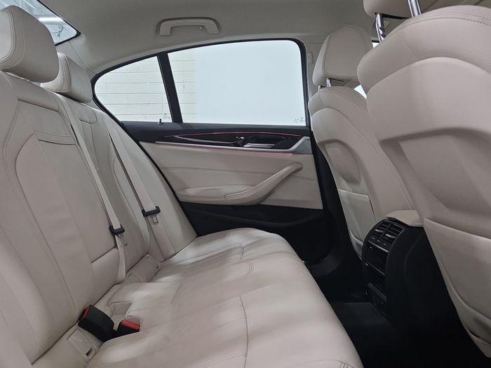 BMW 5 Series 2020