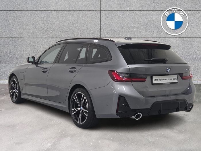 BMW 3 Series 2023