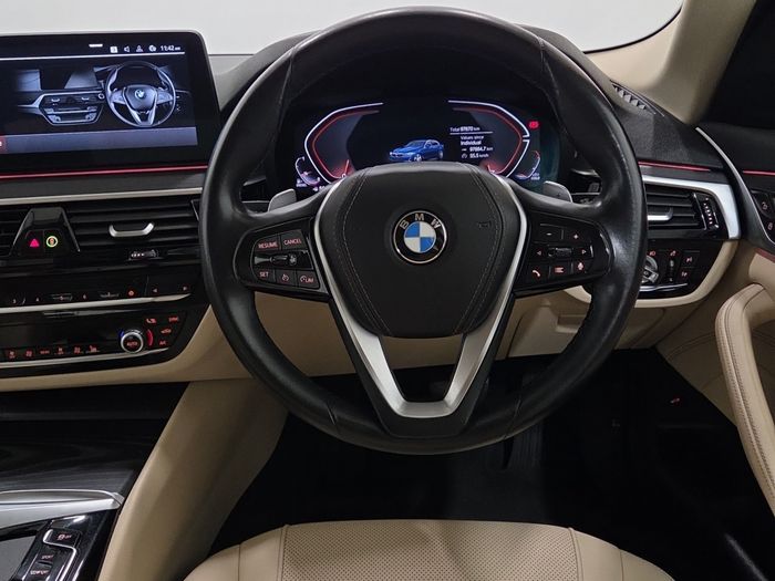 BMW 5 Series 2023
