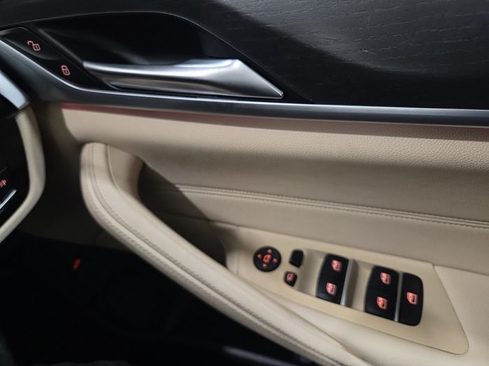 BMW 5 Series 2023