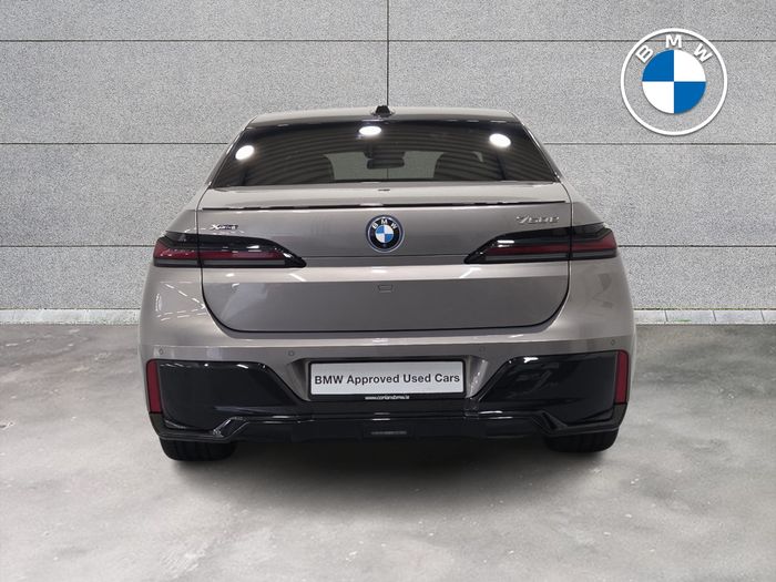 BMW 7 Series 2023