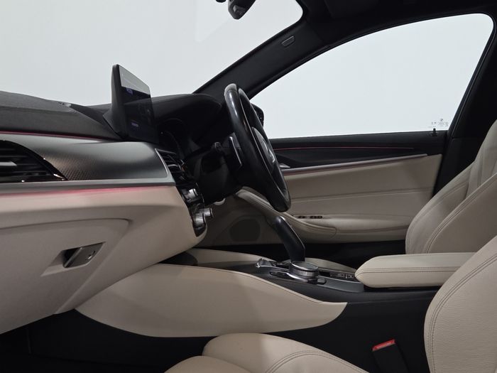 BMW 5 Series 2023