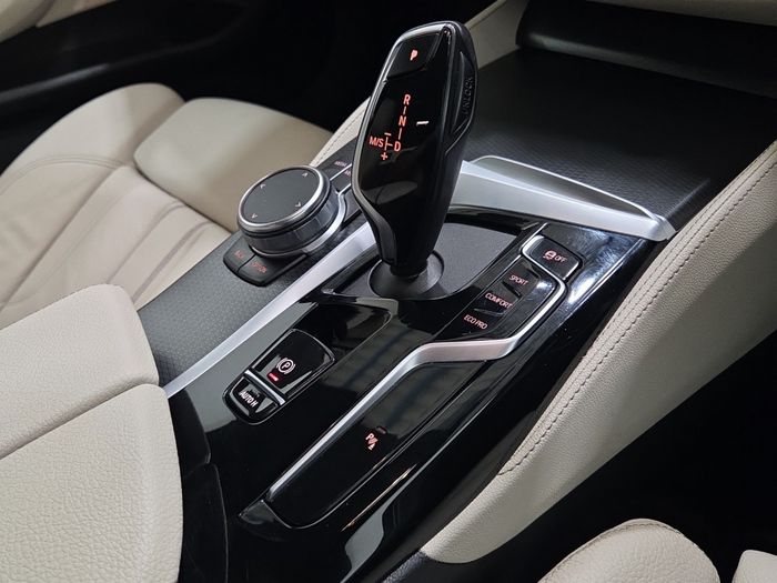 BMW 5 Series 2023
