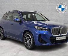 BMW iX1 2024