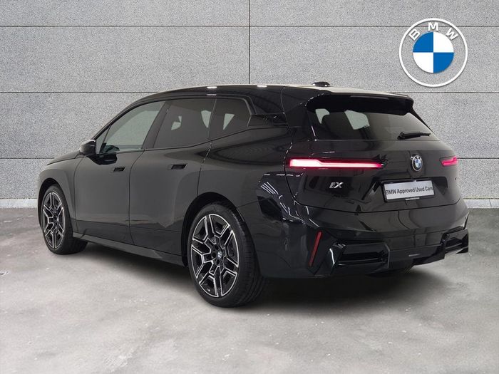 BMW IX 2025