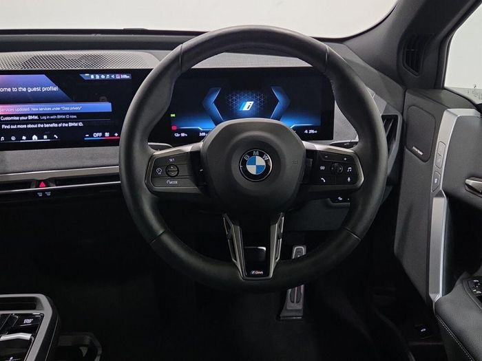 BMW IX 2025