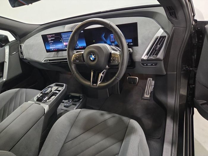 BMW IX 2025