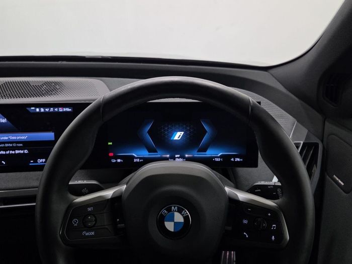 BMW IX 2025