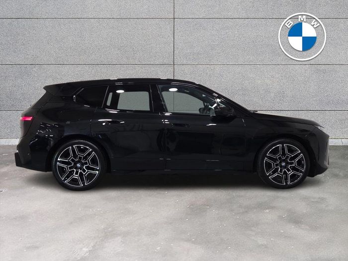 BMW IX 2025
