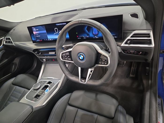 BMW i4 2025