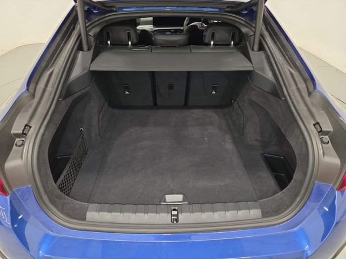 BMW i4 2025