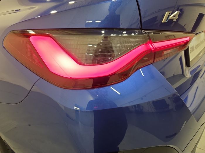 BMW i4 2025