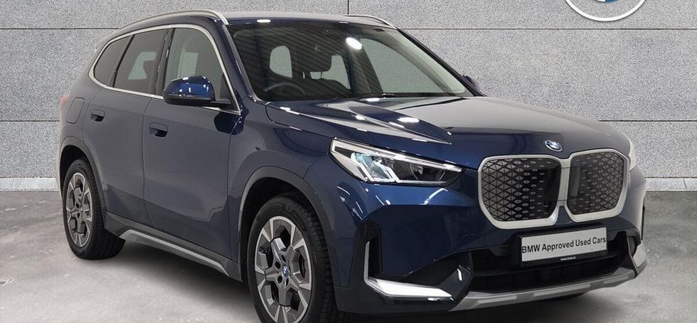 BMW iX1 2025