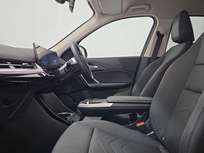 BMW iX1 2025