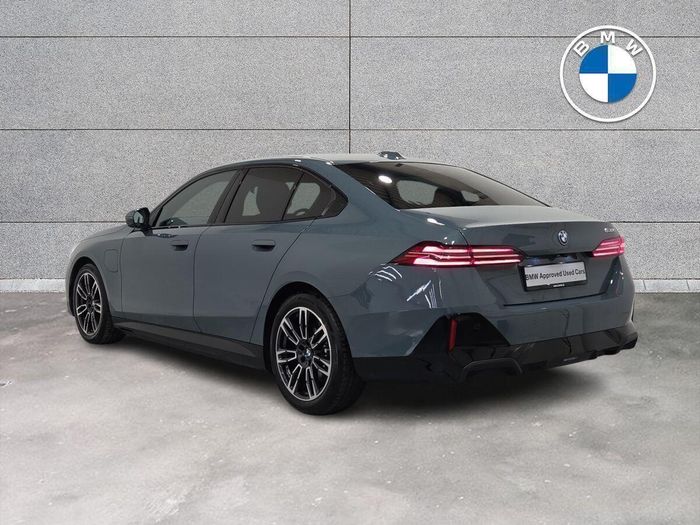 BMW 5 Series 2025