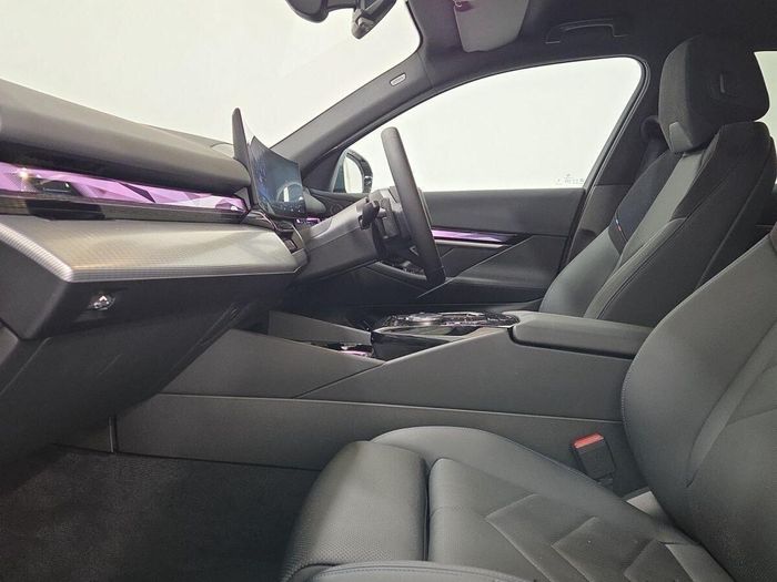 BMW 5 Series 2025