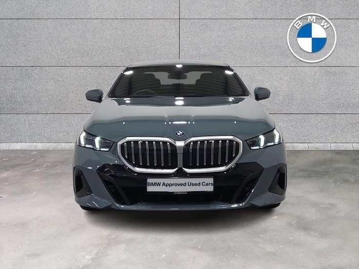 BMW 5 Series 2025