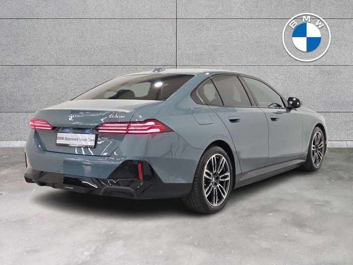 BMW 5 Series 2025