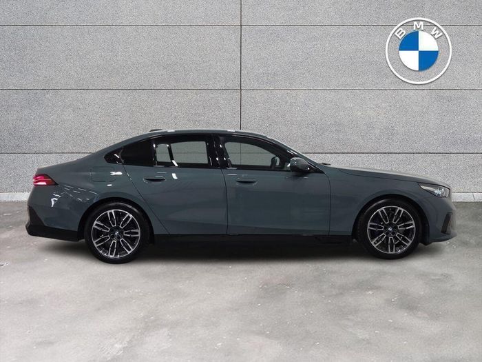 BMW 5 Series 2025