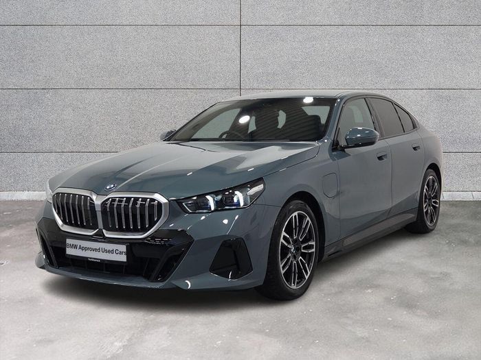 BMW 5 Series 2025