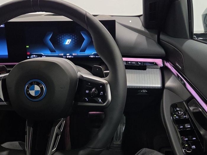 BMW 5 Series 2025
