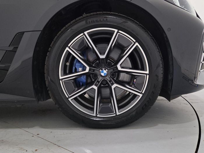BMW i4 2025