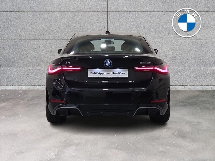 BMW i4 2025