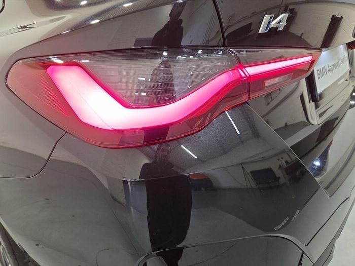 BMW i4 2025