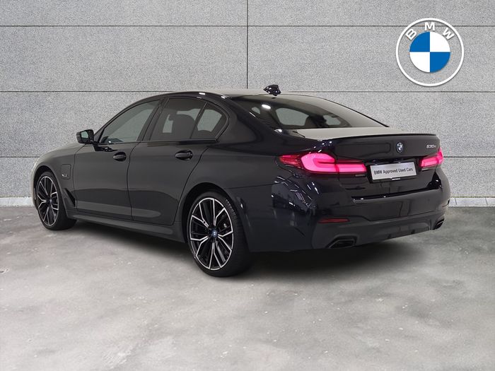 BMW 5 Series 2023