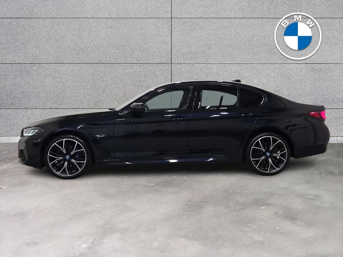 BMW 5 Series 2023
