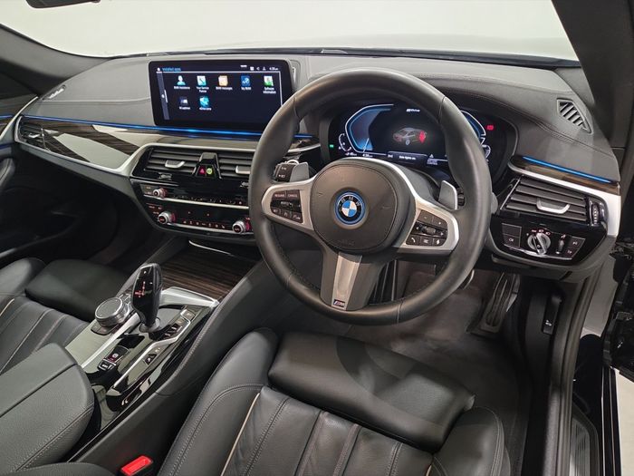 BMW 5 Series 2023