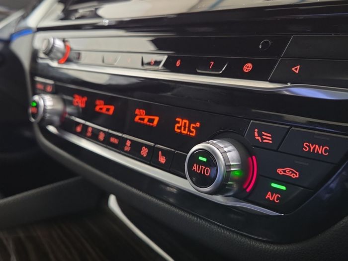 BMW 5 Series 2023