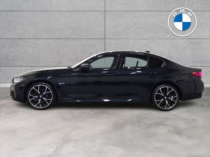BMW 5 Series 2023