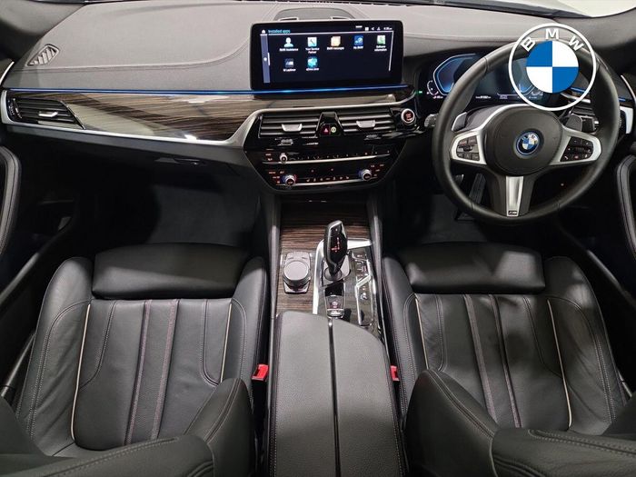 BMW 5 Series 2023