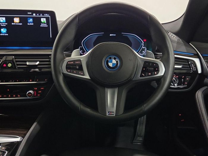 BMW 5 Series 2023