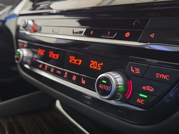 BMW 5 Series 2023