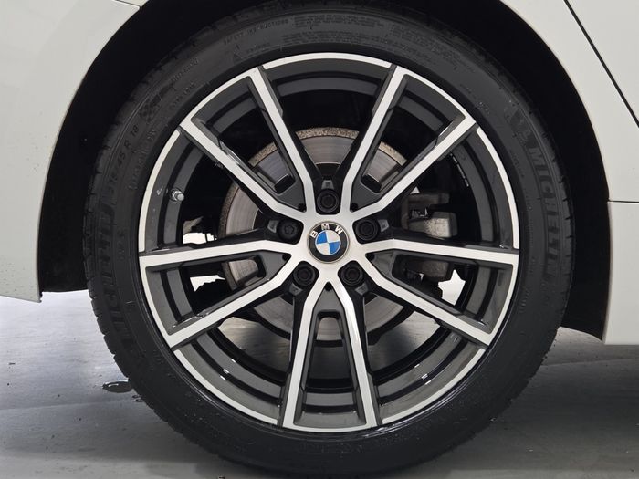 BMW 3 Series 2019